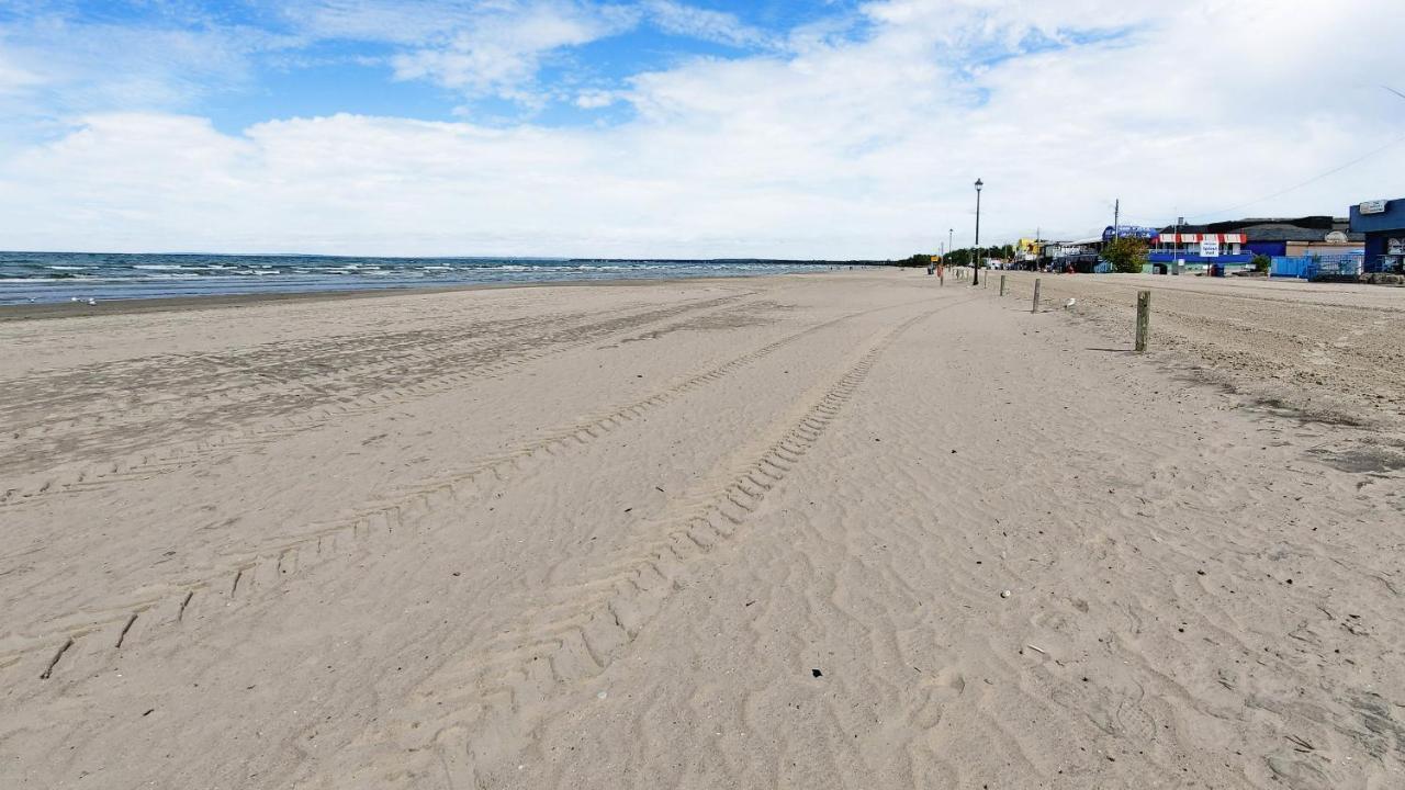 Main Beach River Retreat - Wasaga Beach 1 - Main Strip - 93 Mosley St Exterior photo
